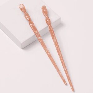 NWT! The Hair Edit Rose Marble Pin Up Twists Slim Hair Stick Set